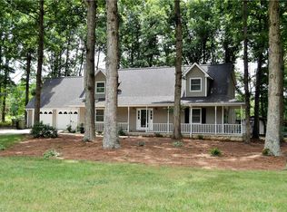 123 Ridgeway Ln, Lexington, NC 27295