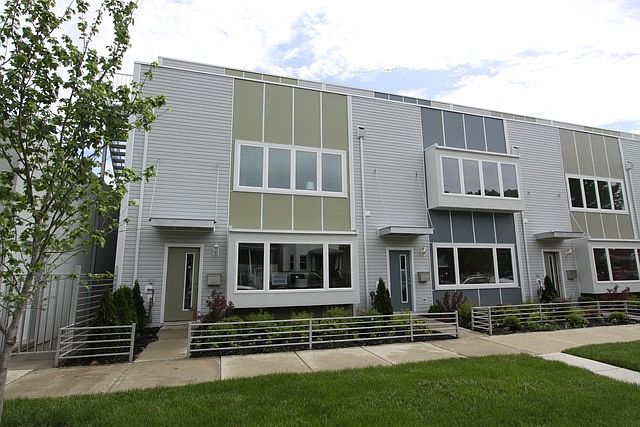 1st image of 3571 W Wabansia Ave #1