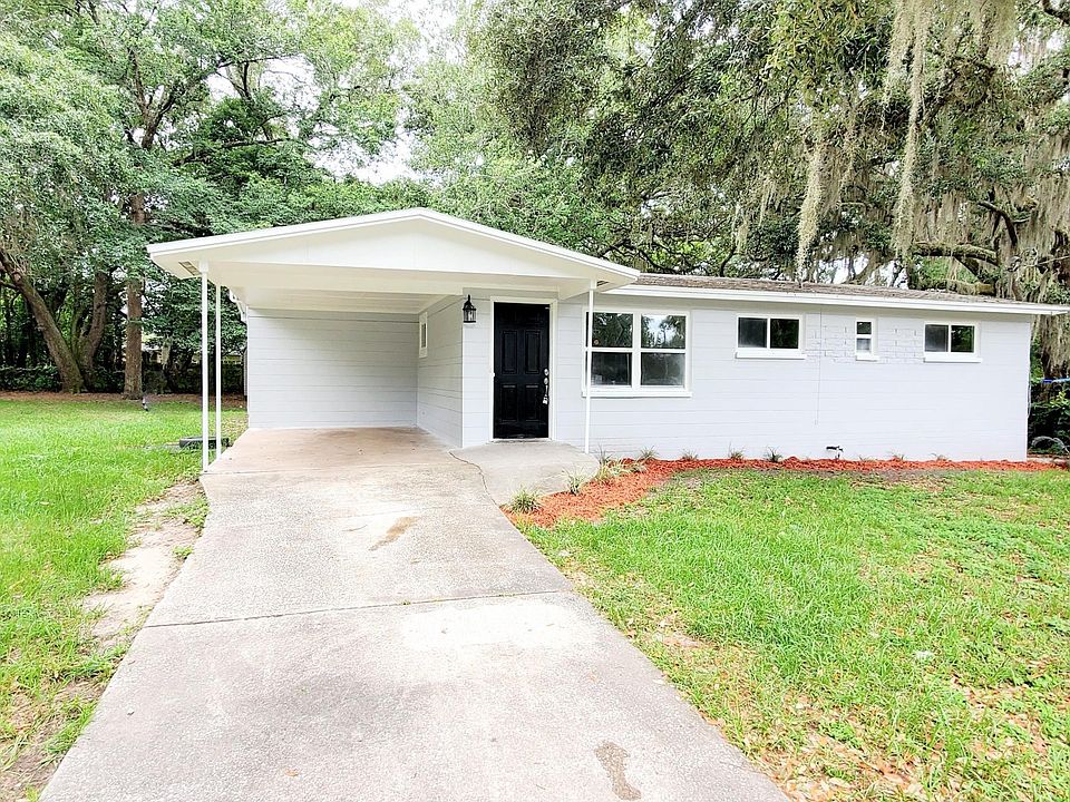 1st image of 372 Canis Dr S