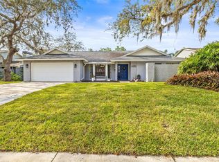 6105 Rain Briar Ct, Temple Terrace, FL 33617