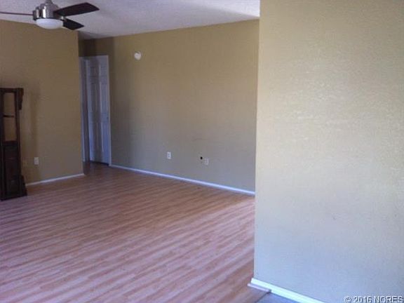 2nd image of 13755 S Glen Pl