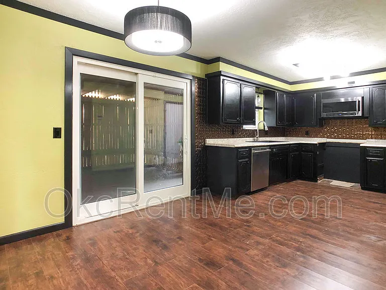 805 N Markwell Ave — Photo 8