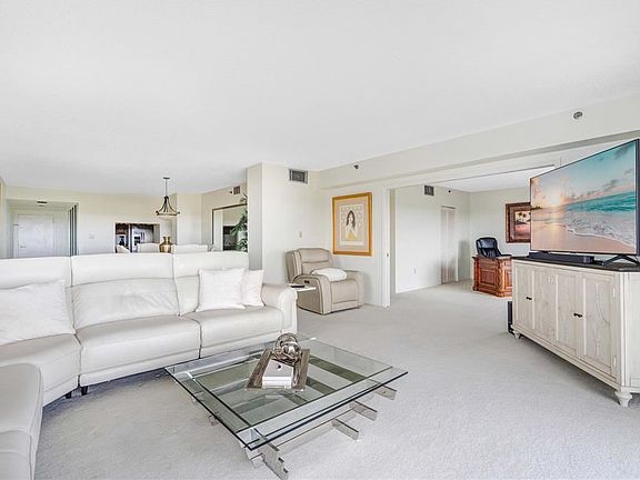 5th image of 7550 Hinson St #10