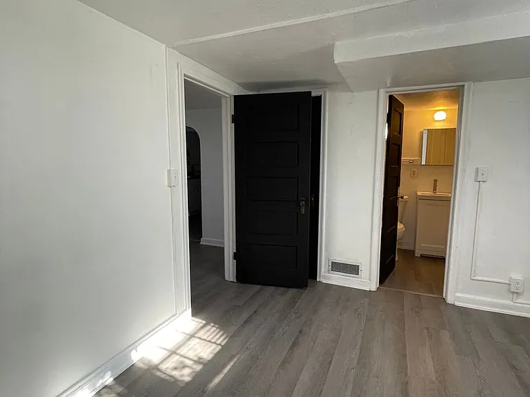 2650 Cottage Grove Ave — Photo 34