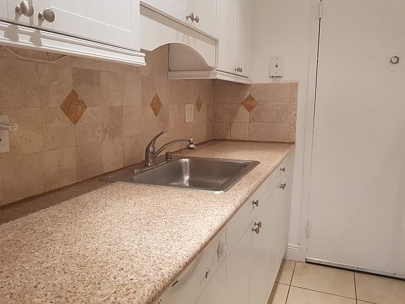 4th image of 2020 NE 135th St APT 209