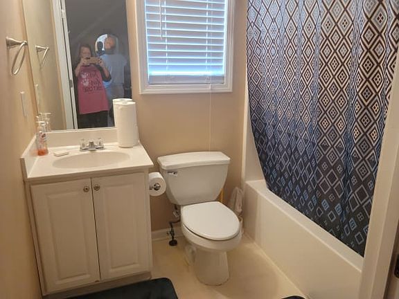 3rd image of 3806 Pine Village Pl