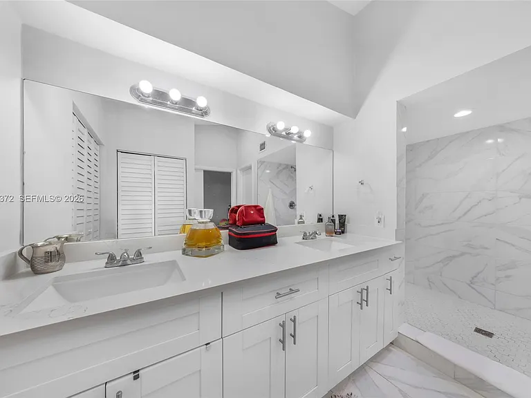 6637 NW 181st Ln #6637 — Photo 26