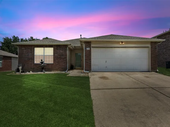 641 Mallard Dr, Saginaw, TX 76131