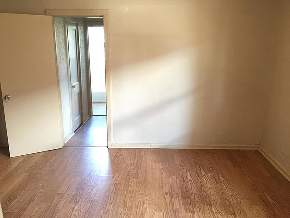 4th image of 308 N Kentucky St