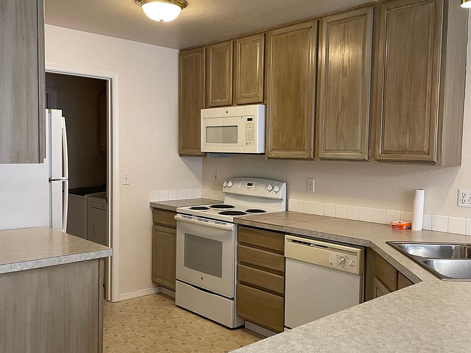 2nd image of 2227 S 1st Ave