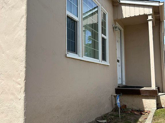 3rd image of 410 E Fesler St