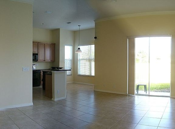 Family Room - spacious