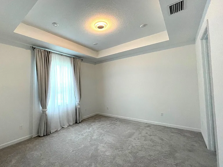 13419 Noble Dr — Photo 15