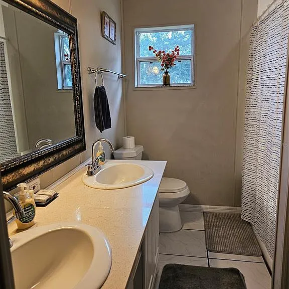 2117 Ivey Ln — Photo 10