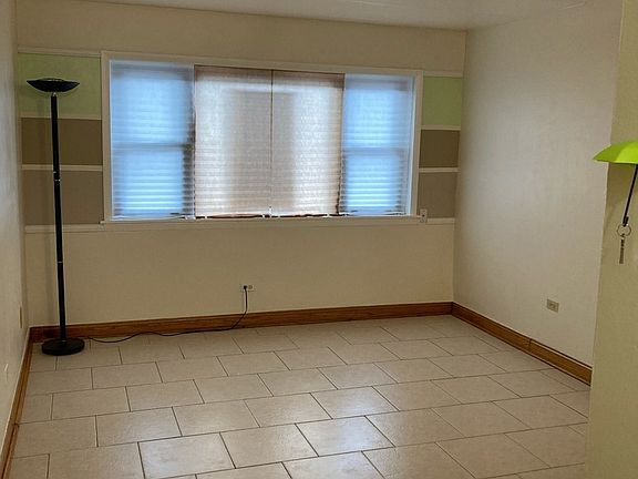 5th image of 109 S Elmwood Ave APT 7