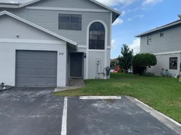 312 NW 106th Ter #312, Hollywood, FL 33026