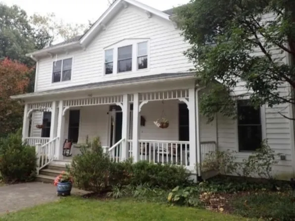 900 Starkey Rd, Zionsville, IN 46077