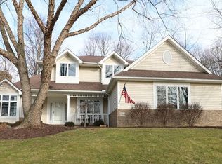 2744 Vinton Woods Dr, Wooster, OH 44691