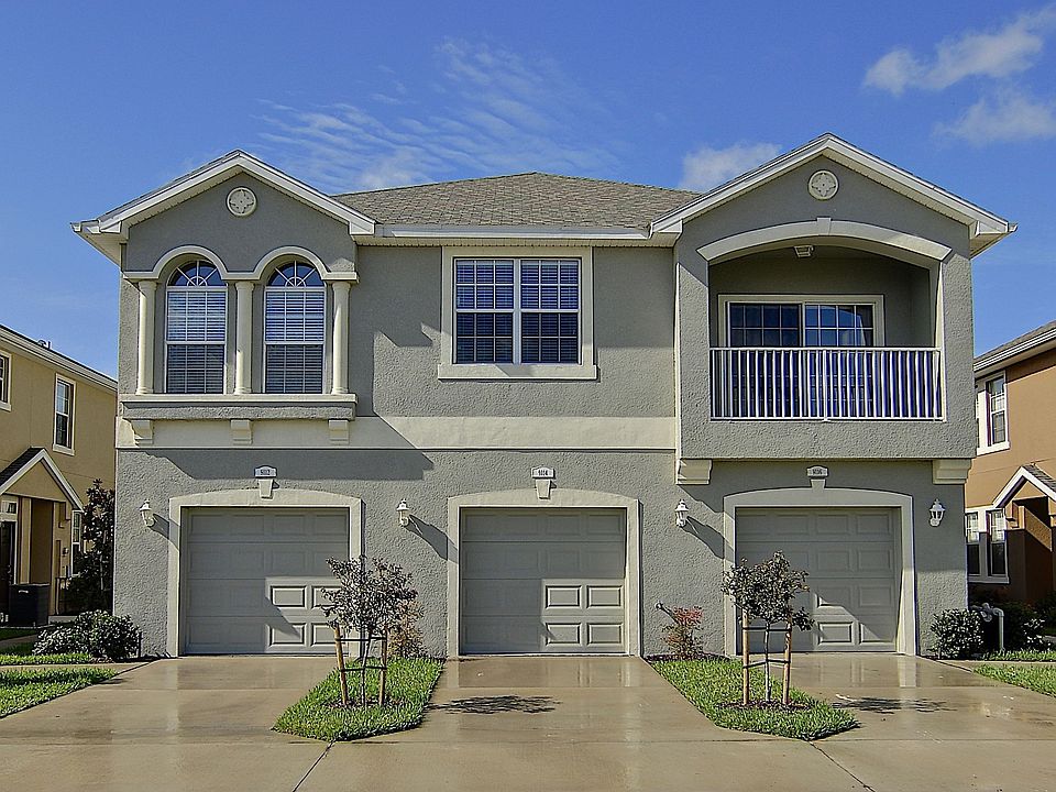 8819 Moonlit Meadows Loop