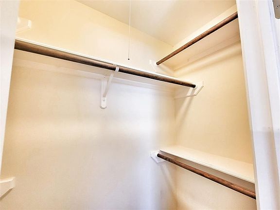 3rd image of 1523 Heights Blvd APT 13