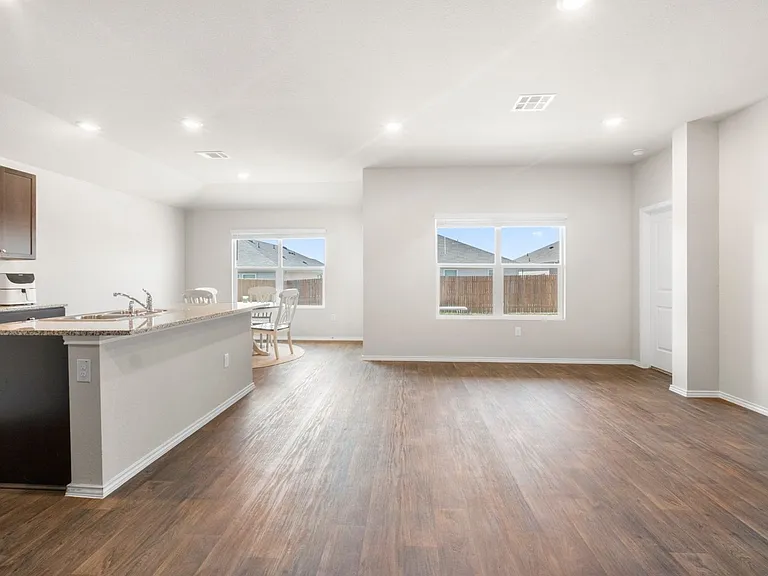 5824 Brocade Dr — Photo 7