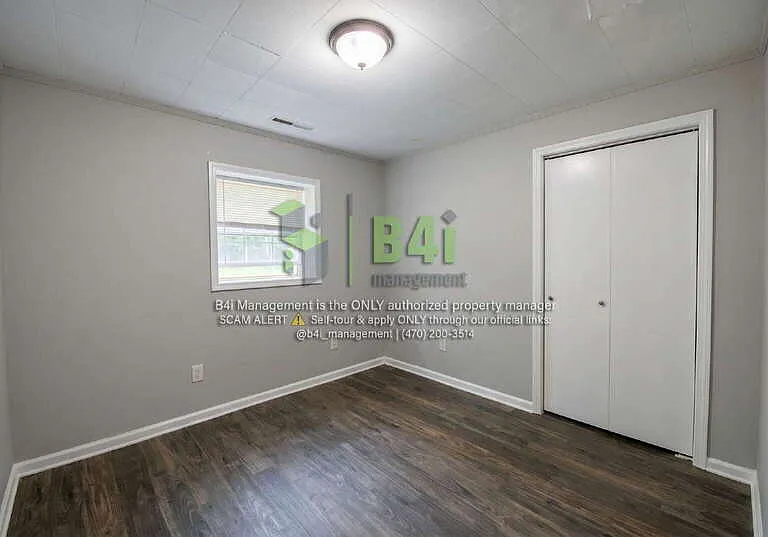 406 Hill St — Photo 7