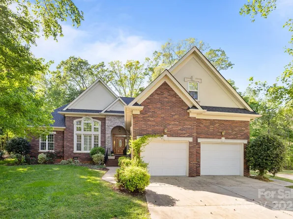 7815 Scottsburg Ct, Mint Hill, NC 28227