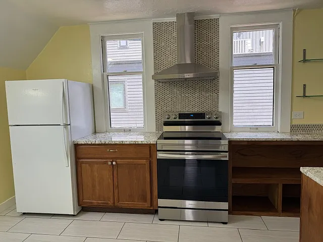 1206 E Cedar Ave — Photo 12