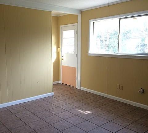 3rd image of 8144 Whitebrook Dr