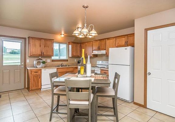4th image of 2900 Blakewood Pl #Wj9cf898r
