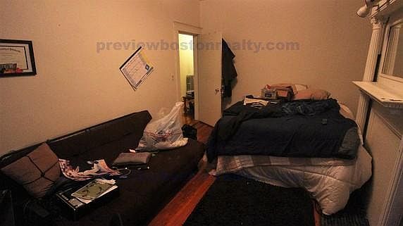 2nd image of 1377 Commonwealth Ave #131