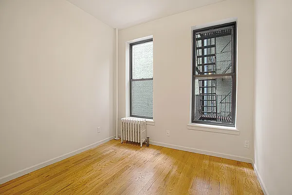 Rented by Avenues Real Estate | media 4