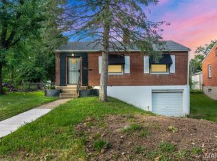 1973 Park Ln, Saint Louis, MO 63136