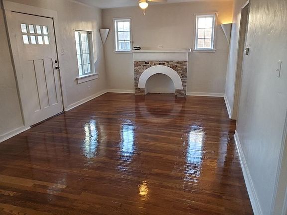 2nd image of 3214 Mountain Ave