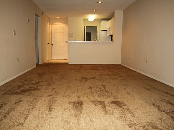 3rd image of 10122 Winsford Oak Blvd APT 414