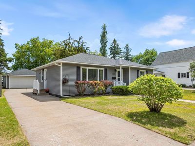 1515 Dakota Ave, Gladstone, MI, 49837
