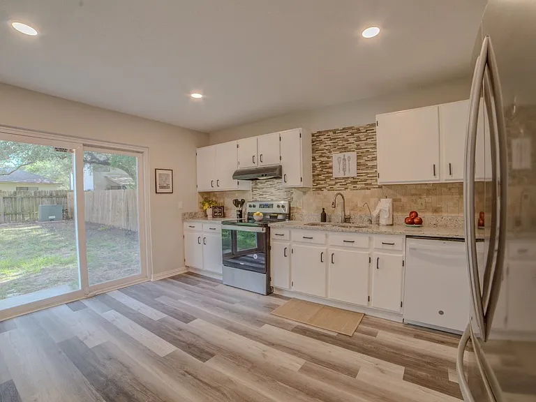 8846 Teaberry Dr — Photo 10