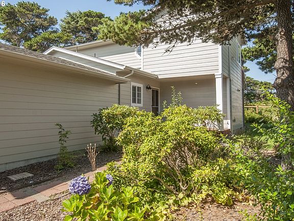 3rd image of 2147 NW Jetty Ave