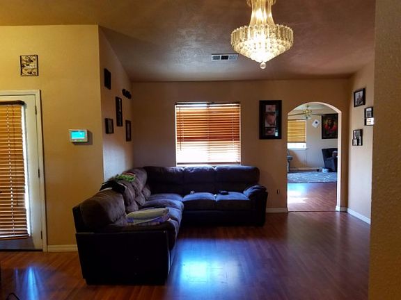 5th image of 2432 Oakwood Ct