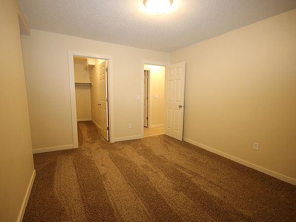 3rd image of 1619 73rd Ave NE APT 203