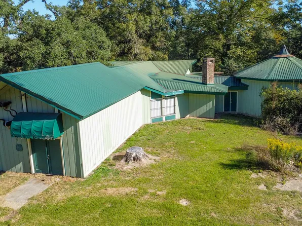 5613 E Old Spanish Trl, Jeanerette, LA 70544