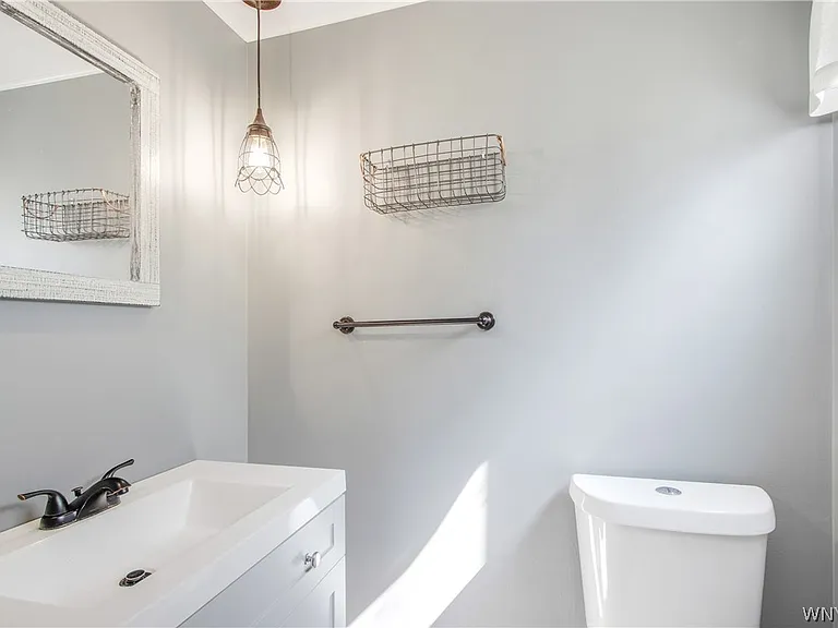 235 Robert Dr #LEFT SIDE — Photo 8