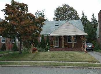 1st image of 176 Lawrence St