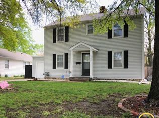 2000 SW Seabrook Ave, Topeka, KS 66604