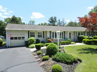 19 Farmstead Dr, Parsippany, NJ 07054