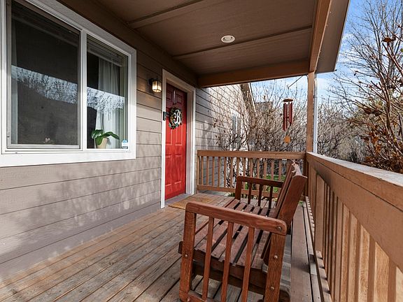 2nd image of 4330 Deveraux Pl