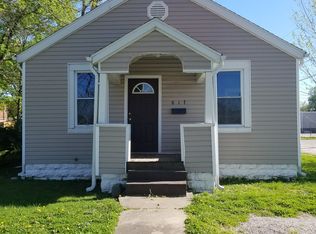 817 E Broadway, Centralia, IL 62801