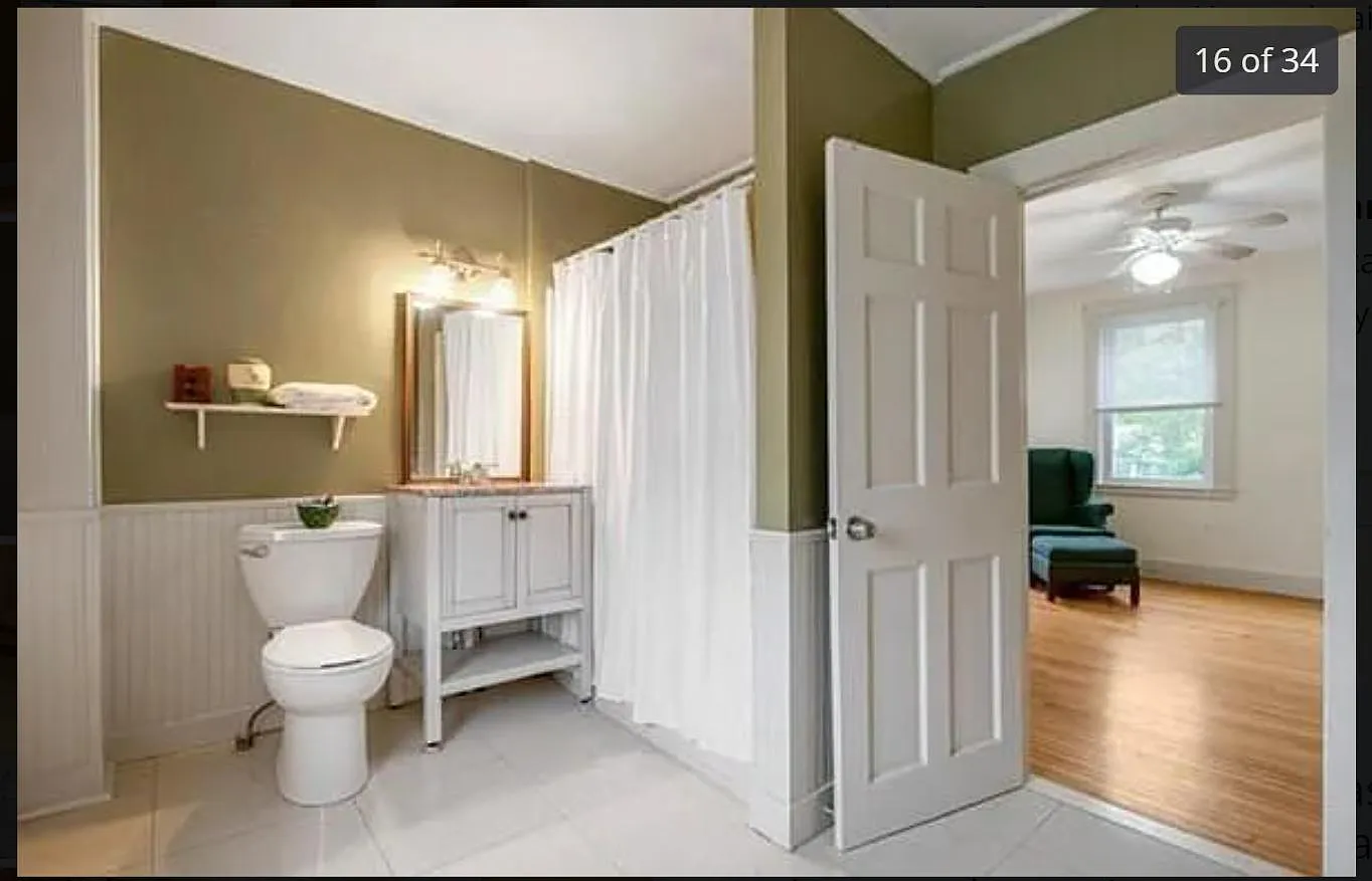 1 bed, 900 sqft, $2,100 — Photo 3