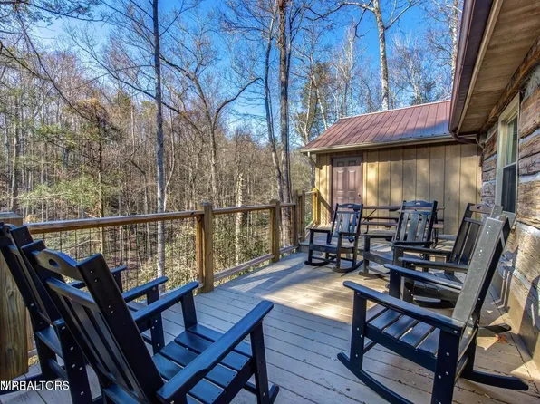 125 Cricket Hollow Way, Cosby, TN 37722