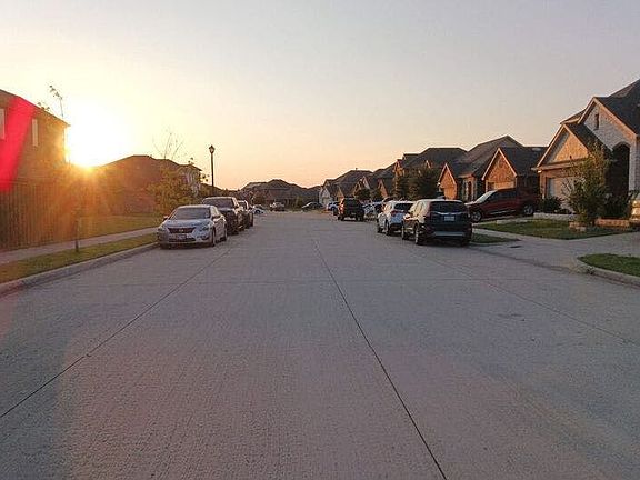 4th image of 2131 Hobby Dr